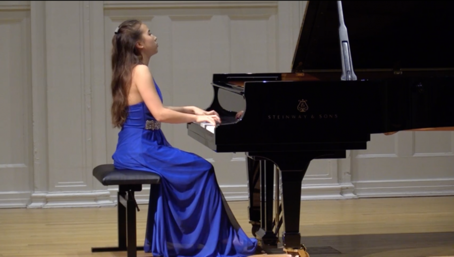 Kimiko performs Bach - Partita No. 6, I. Toccata at a national competition
