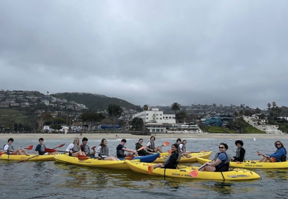 Students+in+the+2023+Oceanography+of+Southern+California+Project+Week+pose+for+a+picture+while+kayaking.