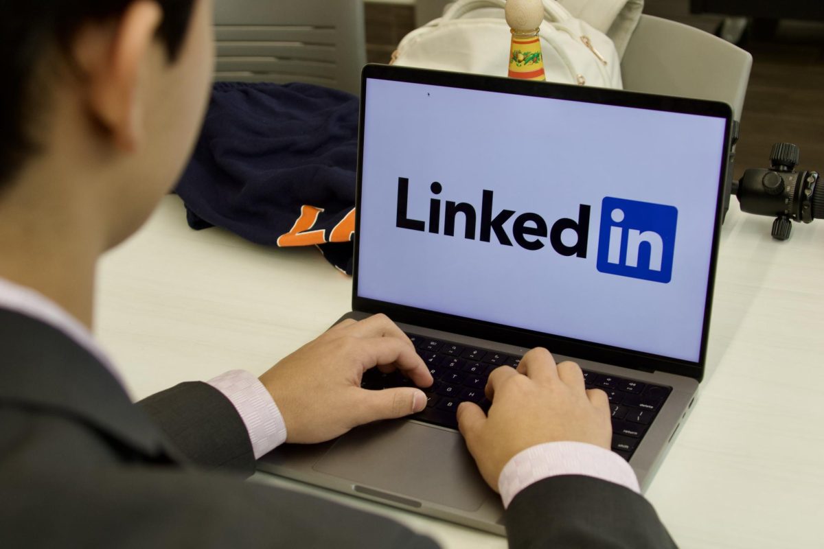 Senior Vijay Silvani checks into LinkedIn.